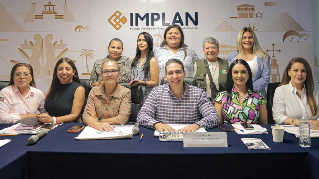 Héctor Santana reafirma su apoyo a las mujeres con la instalación del Consejo Asesor del Instituto Municipal de la Mujer