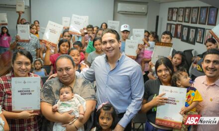 Gobierno de Bahía de Banderas garantiza el derecho a la identidad con entrega de actas extemporáneas