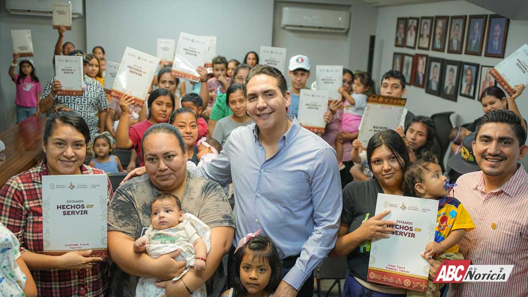 Gobierno de Bahía de Banderas garantiza el derecho a la identidad con entrega de actas extemporáneas