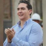 Héctor Santana anuncia construcción de nueva calle en La Misión