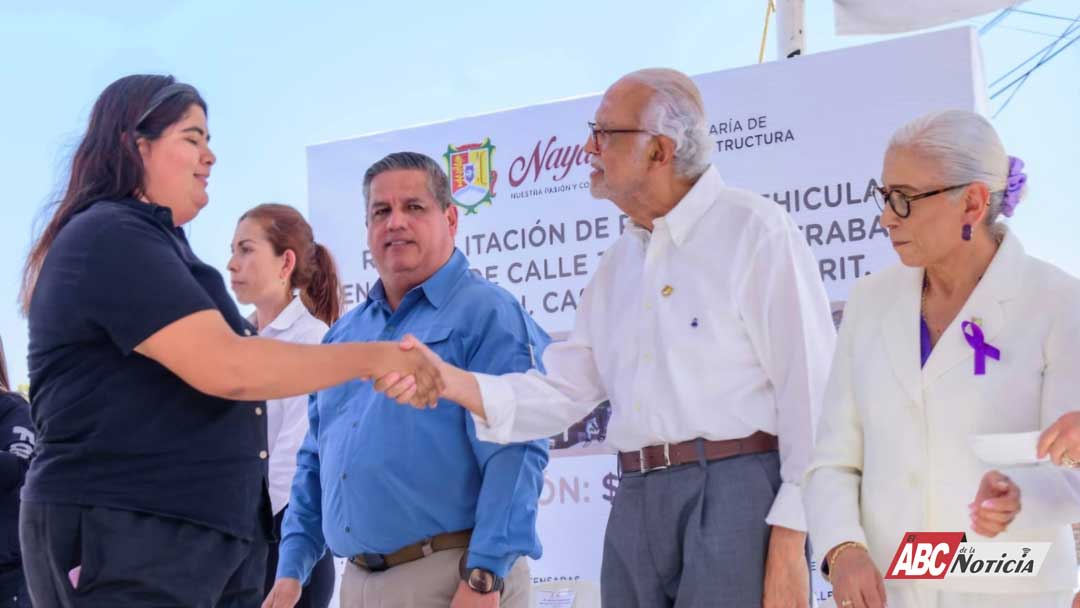 Héctor Santana impulsa financiamiento para emprendedores de Bahía de Banderas