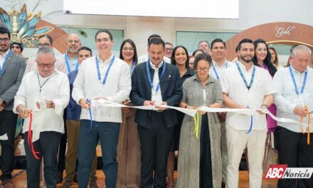 Héctor Santana resalta el progreso de Bahía de Banderas en la Gala Vallarta/Riviera Nayarit 2026