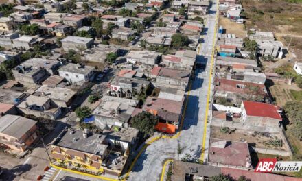 Inauguran calle Violeta en San Juan de Abajo; obra mejora movilidad y calidad de vida