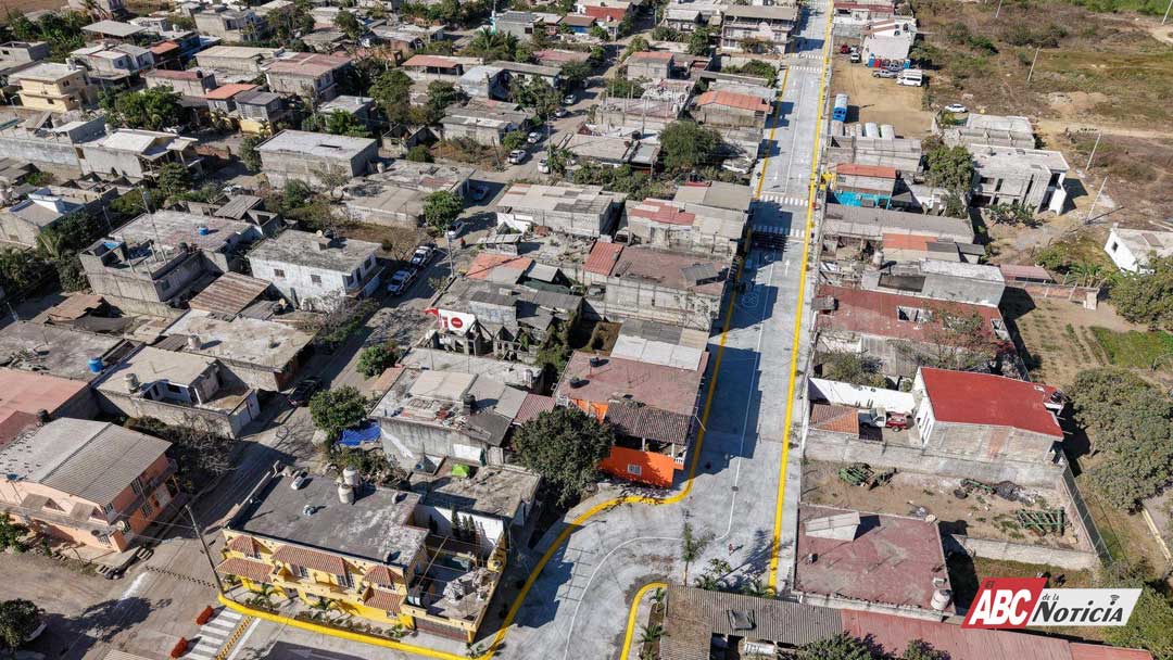 Inauguran calle Violeta en San Juan de Abajo; obra mejora movilidad y calidad de vida
