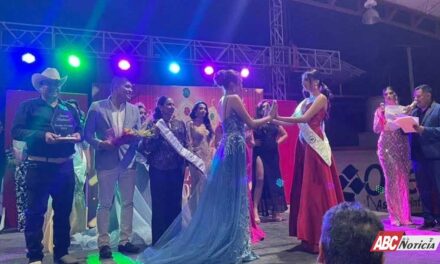 Participa Hugo Isiordia en certamen de reina en Pantanal