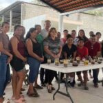 Realizan curso de elaboración de velas en San Juan Papachula