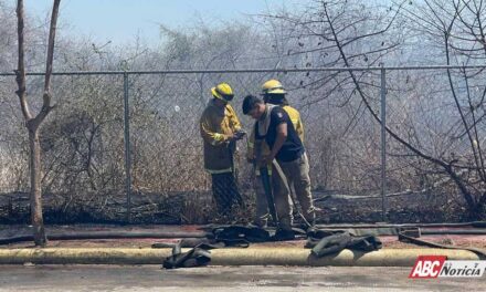 Avanza control de incendio en Avenida Paraíso