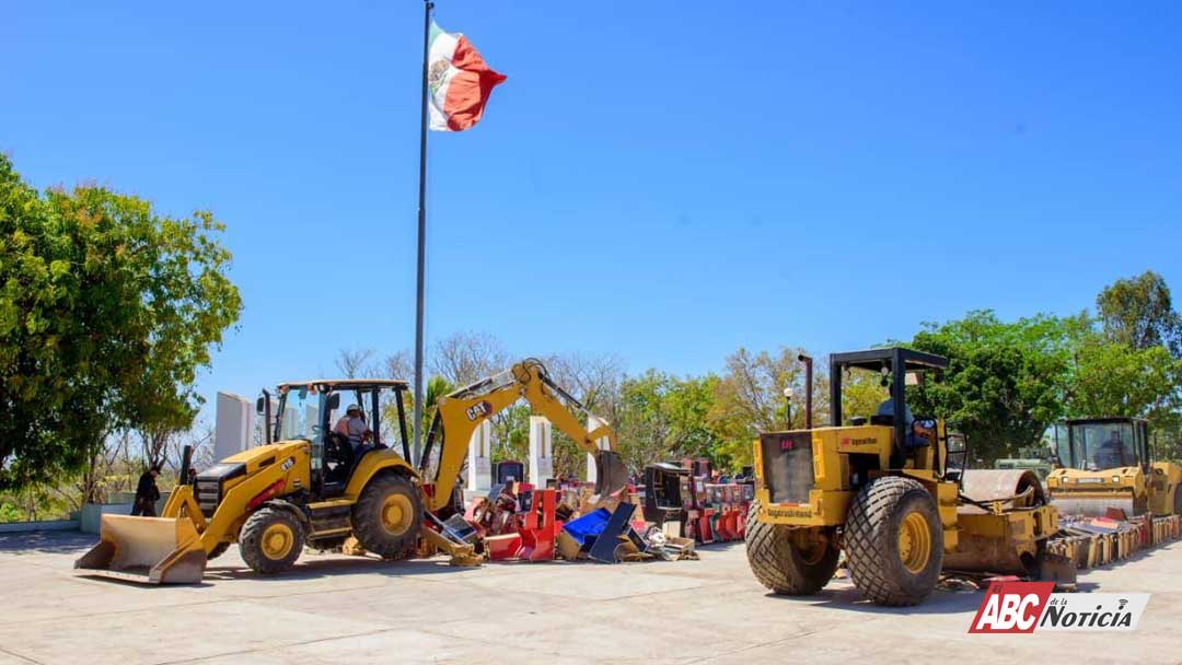 Encabeza Miguel Ángel Navarro gira de trabajo en Acaponeta por la seguridad de Nayarit