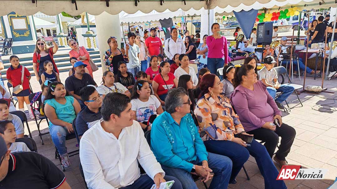 Exitosa participación de 32 escuelas en la Expo Agrícola 2da edición en Xalisco