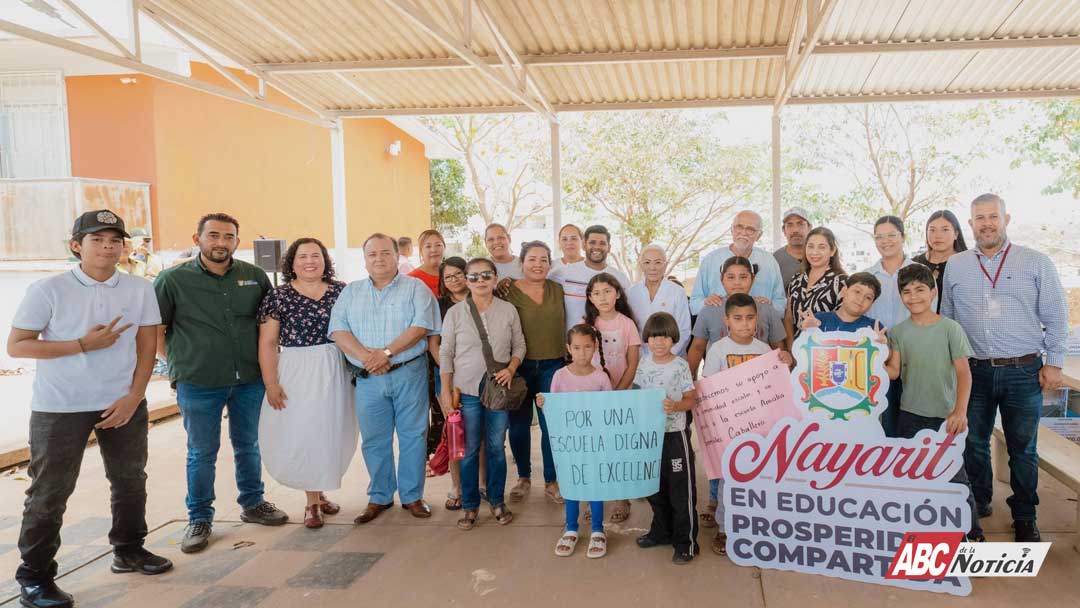 Fortalecen Miguel Ángel Navarro y Beatriz Estrada infraestructura escolar en primaria de Tepic