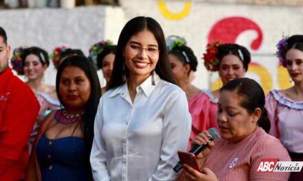 Geraldine Ponce lidera la unidad de Morena en Nayarit
