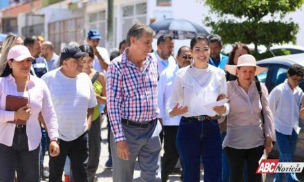 Geraldine se reúne con habitantes de la colonia Unidad Obrera CTM
