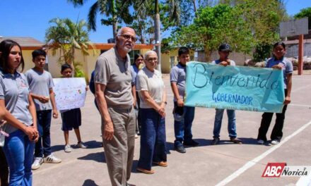 Miguel Ángel Navarro y Beatriz Estrada fortalecen atención en territorio en comunidades de Acaponeta