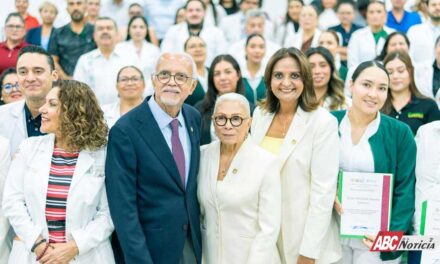 Miguel Ángel Navarro y Beatriz Estrada conmemoran segundo aniversario del Hospital de la Mujer
