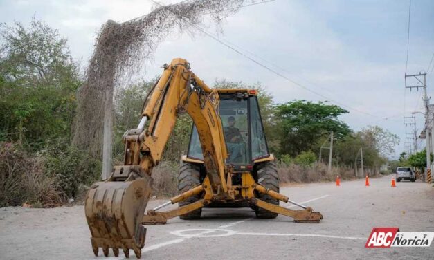 Arranca pavimentación en Av. Las Flores de San José del Valle