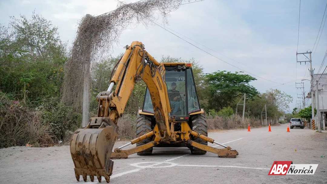 Arranca pavimentación en Av. Las Flores de San José del Valle