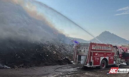 Atiende Gobierno de Geraldine Ponce incendio en el relleno sanitario de El Iztete