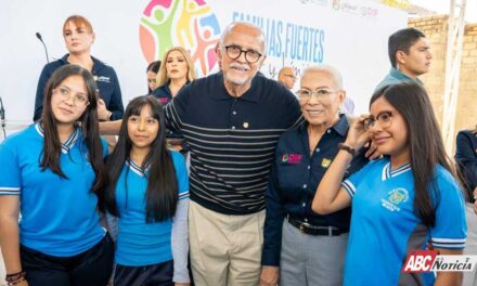 Madres, padres e hijos estrechan lazos y mejoran su convivencia con el programa “Familias Fuertes: Amor y Límites”
