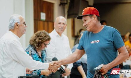 Miguel Ángel Navarro fortalece el apoyo a productores y emprendedores nayaritas