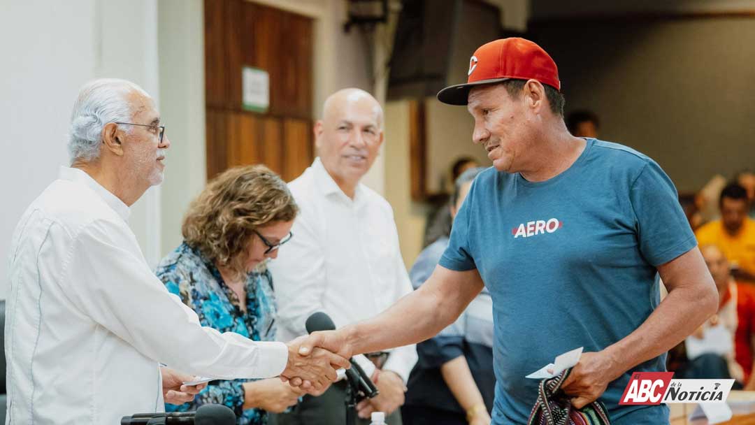 Miguel Ángel Navarro fortalece el apoyo a productores y emprendedores nayaritas