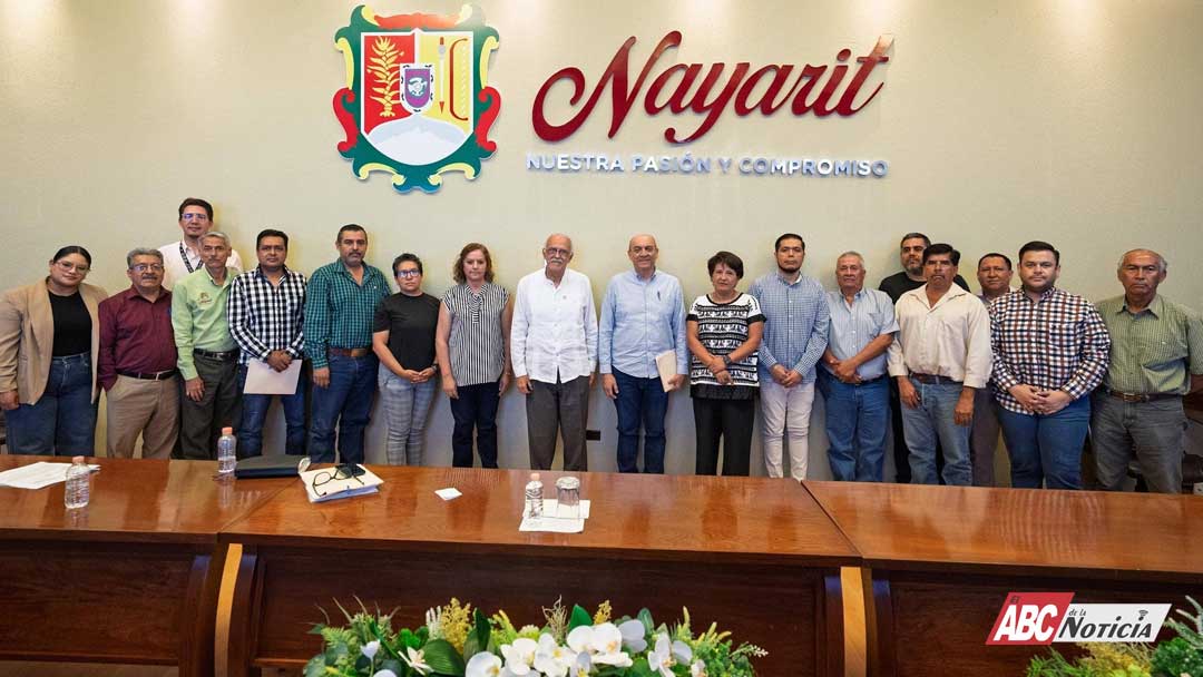 Miguel Ángel Navarro revisa avances y acciones para fortalecer el campo nayarita