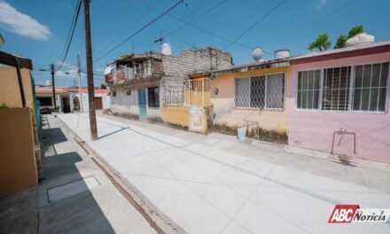 Miguel Ángel Navarro y Beatriz Estrada mejoran servicios básicos en Infonavit Los Fresnos
