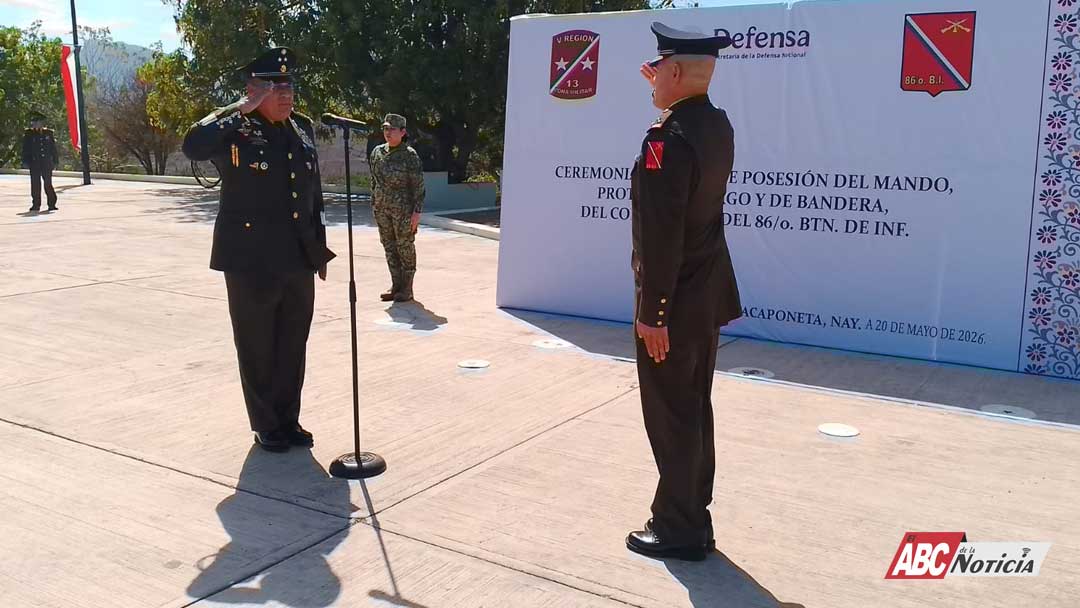 Toma posesión al cargo y protesta de bandera, como Comandante del 86° Batallón de Infantería