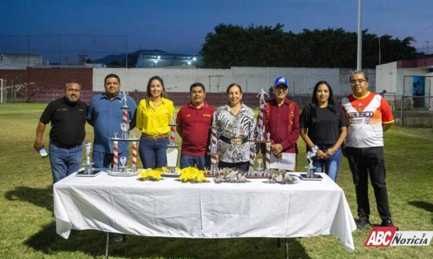 Xalisco celebra a sus jóvenes campeones en gran final de fútbol estudiantil