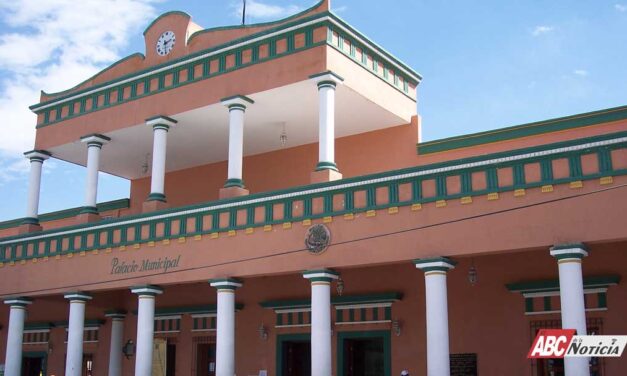 Xalisco reconoce la entrega y compromiso de las madres trabajadoras del Ayuntamiento
