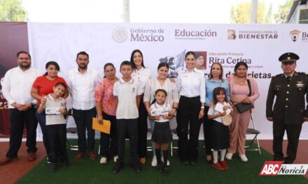 Geraldine Ponce acompaña entrega de becas impulsadas por Claudia Sheinbaum en Nayarit