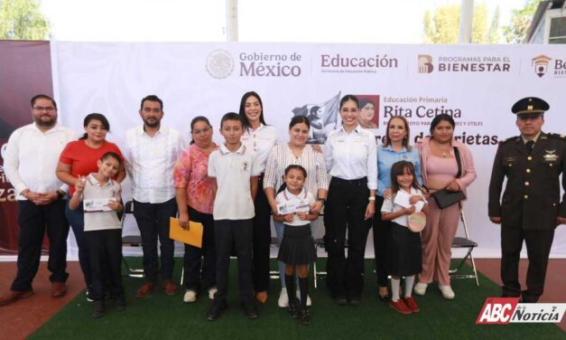 Geraldine Ponce acompaña entrega de becas impulsadas por Claudia Sheinbaum en Nayarit