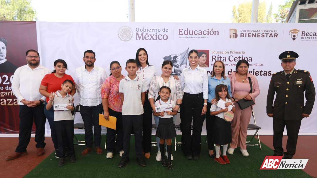 Geraldine Ponce acompaña entrega de becas impulsadas por Claudia Sheinbaum en Nayarit