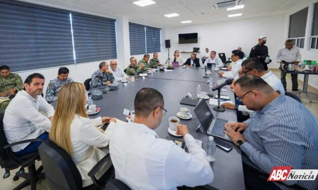 Miguel Ángel Navarro encabeza evaluación de estrategias de seguridad en Nayarit