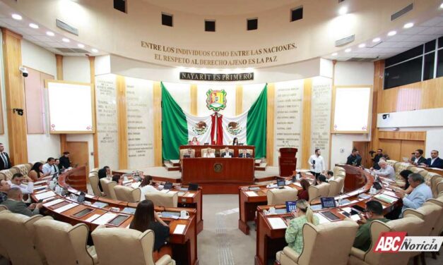 Evalúa Congreso resultados del Quinto Informe de Gobierno